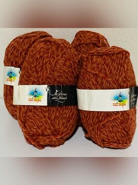 4 NWT (50g each) Van Wyck La Reine Des Laines Starlight 95% Wool 5% Fiber
